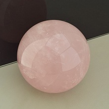 картинка Шар Розовый кварц 85x85мм от магазина Wolves