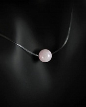 картинка Чокер невидимка с камнем Розовый кварц от магазина Wolves