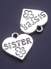 картинка Кулон Sister в форме сердца цвет серебро 7 штук  от магазина Wolves