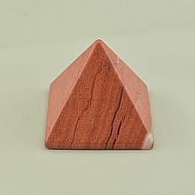 картинка Пирамида Яшма 40x37мм от магазина Wolves